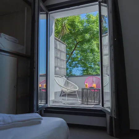 Cats Hostel San Sebastian Hostel