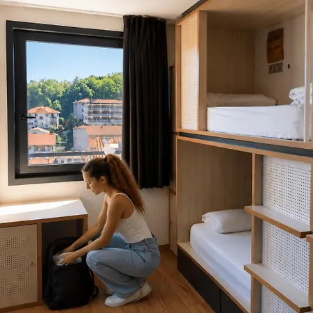 Cats Hostel San Sebastian Hostel