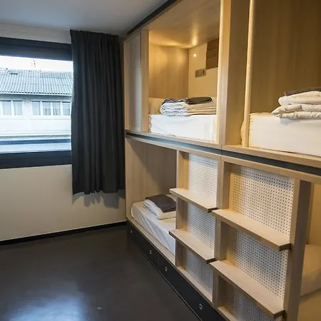 Cats Hostel San Sebastian Hostel *