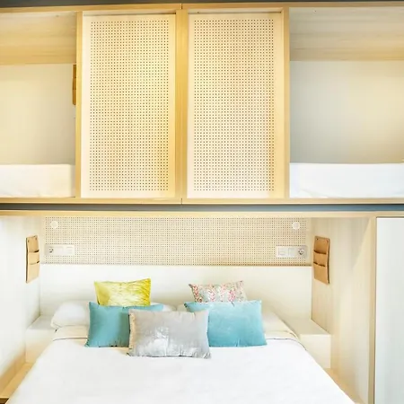 Cats Hostel San Sebastian *