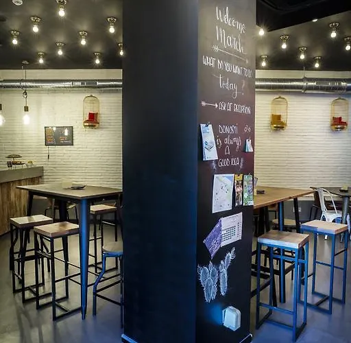 Cats Hostel San Sebastian *